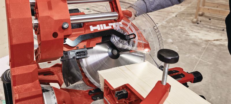 SM 60-22 Cordless mitre saw Dual-bevel sliding compound mitre saw with a cross cut capacity up to 100x355mm│4”x 13-3/4 (Nuron battery platform) Applications 1