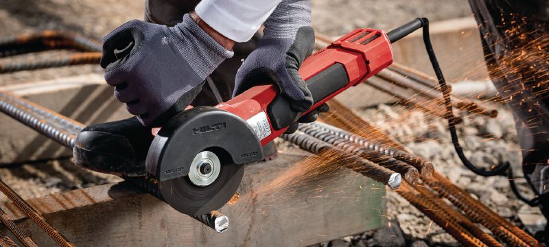 AG 125-20D Angle grinder Brushless 2000W angle grinder with dead man’s switch for cutting and grinding in metal, concrete, and masonry with discs up to 125mm Applications 1